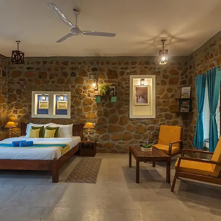 Saffronstays Lake House Bouganvillea: Rustic Lakeside Villa with Pool Nashik Exterior photo