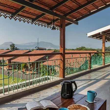 Saffronstays Lake House Bouganvillea: Rustic Lakeside Villa with Pool Nashik Exterior photo