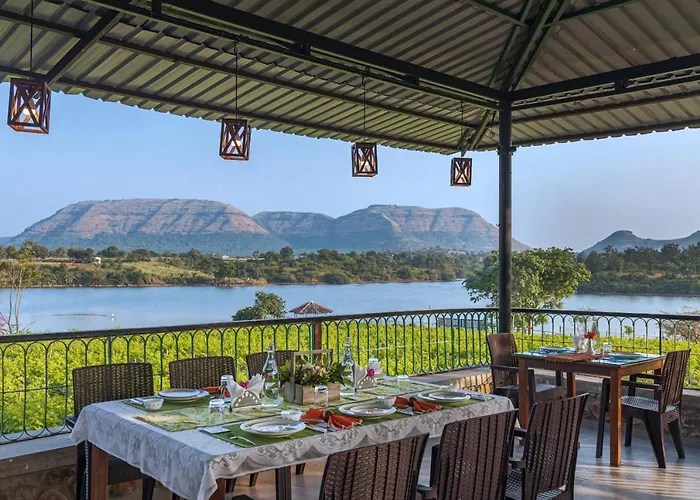 Saffronstays Lake House Bouganvillea, Nashik - Rustic Pool Villa With Great Lake Views And Patio Dining
