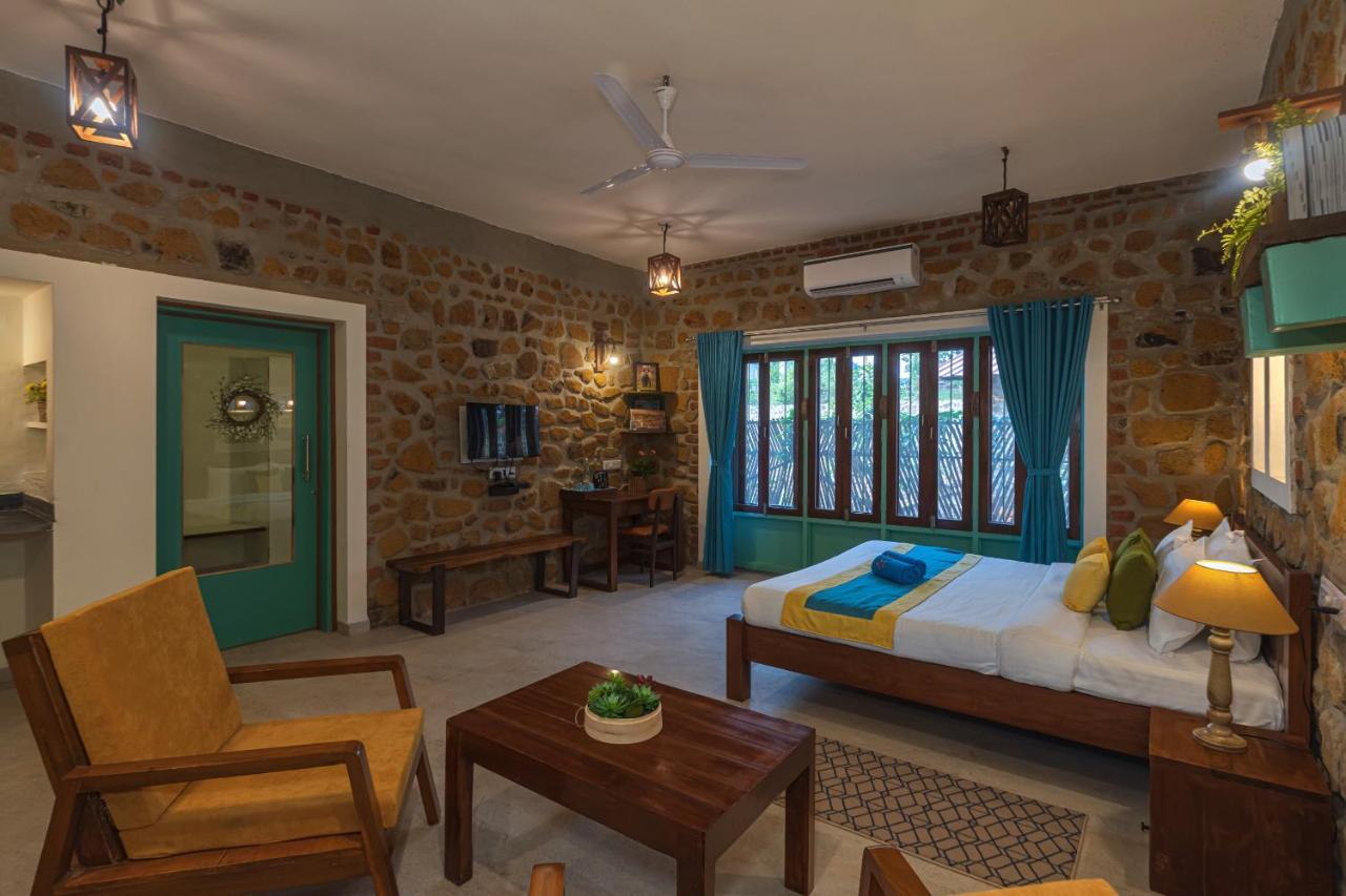 Saffronstays House Bouganvillea: Rustic Lakeside With Pool * Nashik