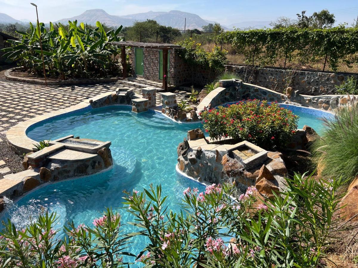 Saffronstays House Bouganvillea: Rustic Lakeside With Pool Villa *