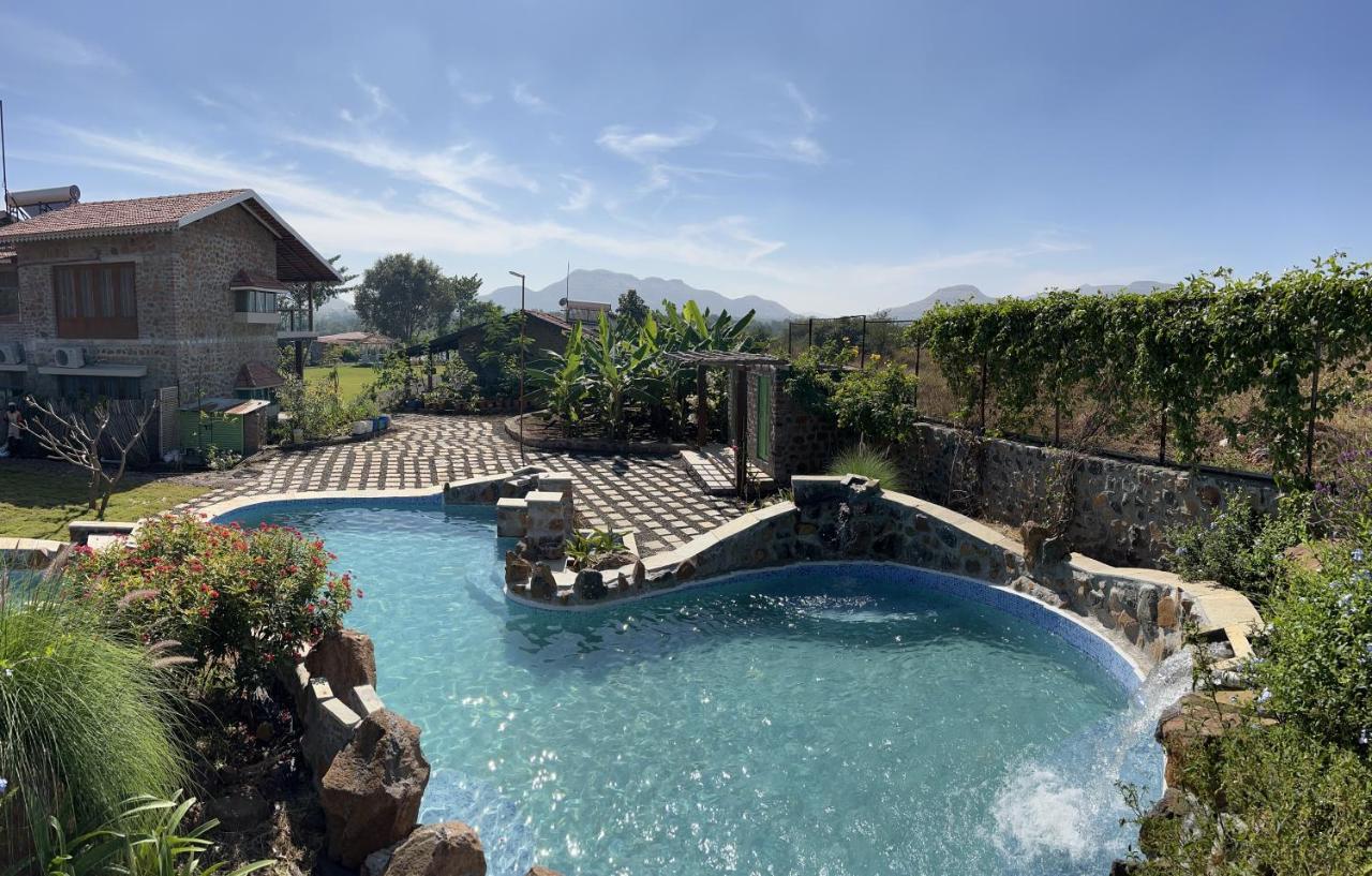Villa Saffronstays House Bouganvillea: Rustic Lakeside With Pool *